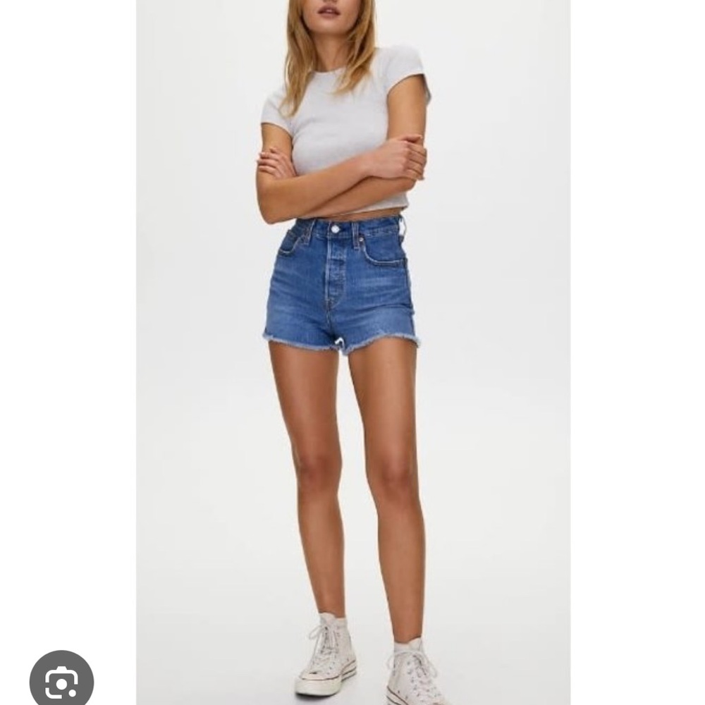 Levi's Ribcage Shorts
